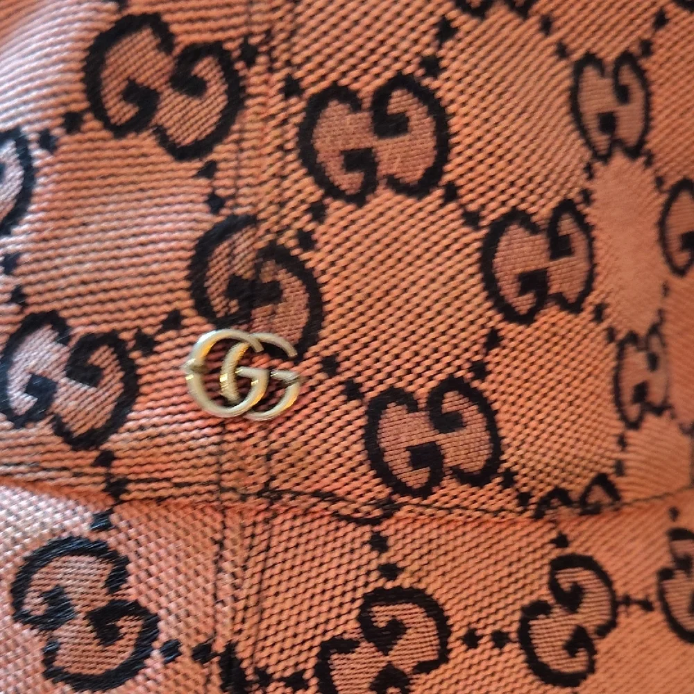 Gucci Pink and Black Logo Bucket Hat - Picture 3 of 6